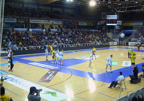 PRIMERA DERROTA EUROPEA DEL REALE ADEMAR