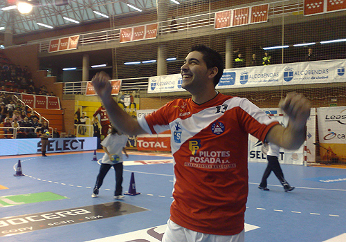 JUGADORES DEL PORTLAND FIRMARAN AUTOGRAFOS