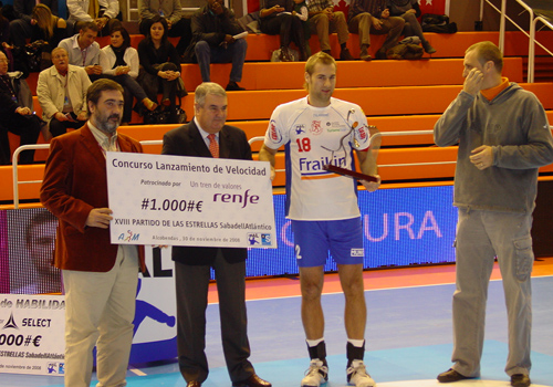 ALVARO FERRER SE LLEVA EL CONCURSO DE HABILIDAD SELECT