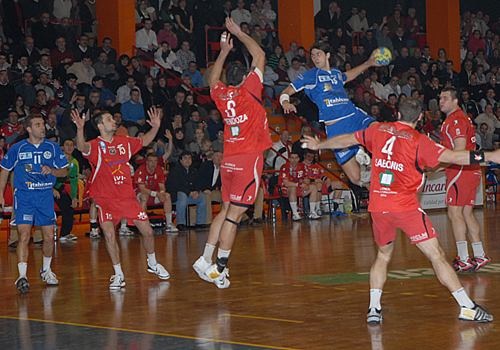 BARNA PUTICS VUELVE AL VESZPREM