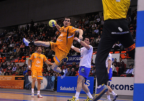 EL CAI BM ARAGON PREPARA YA EL PARTIDO ANTE EL FRAIKIN BM GRANOLLERS