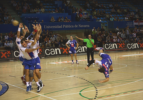 PRIMER PARTIDO EN CASA DEL TEKA CANTABRIA