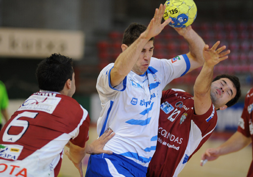 ALCOBENDAS CUMPLE EN CASA. SE IMPONE AL KEYMARE ALMERIA