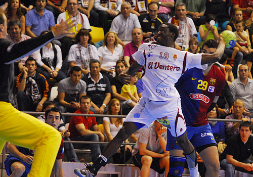 EL DERBY SE QUEDA EN EL PALAU BLAUGRANA
