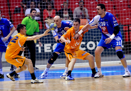 ALCOBENDAS VENCE AL CAI BM ARAGON Y HUYE DEL DESCENSO