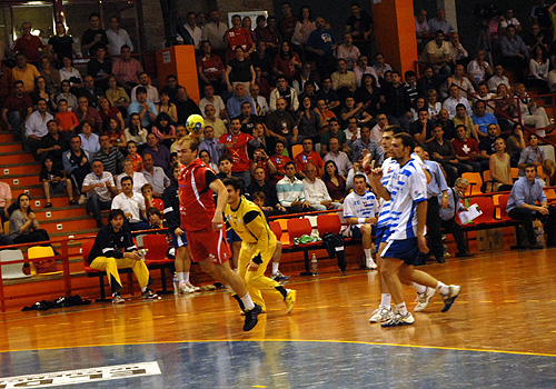 EL BM ALCOBENDAS SE JUEGA LA SALVACION EL SABADO ANTE EL PILOTES