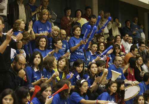 LOS AZULGRANAS PISAN FUERTES
