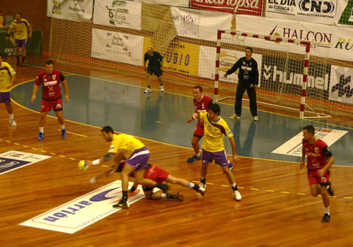 EL FRAIKIN BM GRANOLLERS BUSCARA EN TORTOSA REVALIDAR EL TITULO DE LA LIGA DE LOS PIRINEOS