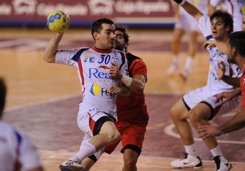 LABARO TOLEDO BM Y CUENCA 2016 SE ENFRENTAN EN LA SEMIFINAL DEL TROFEO JUNTA DE COMUNIDADES