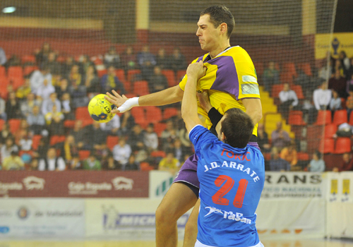 EL BM. CIUDAD REAL SE ENTRENA EN GUADALAJARA