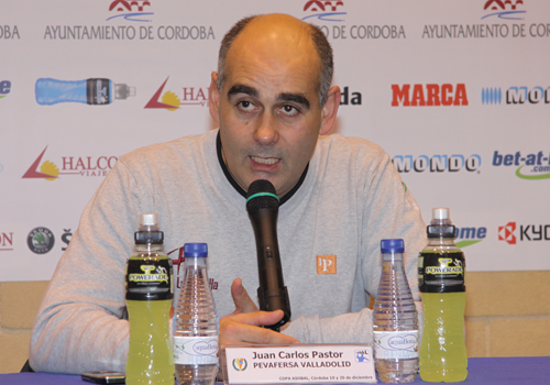 LABARO TOLEDO BM. RECIBE AL REYNO DE NAVARRA SAN ANTONIO