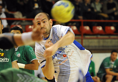 STERBIK SE ESTRENA CON LA SELECCI�N