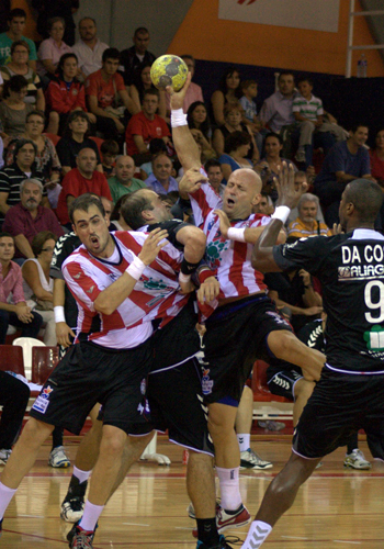 CADENAS ENTRENARA AL FRAIKIN BM. GRANOLLERS