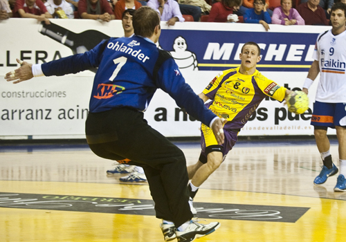 SEIS EQUIPOS EN TRES PUNTOS