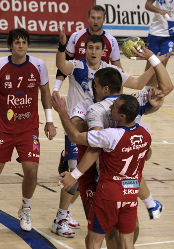 SANTIVERI Y ASOBAL JUNTOS UNA TEMPORADA MAS