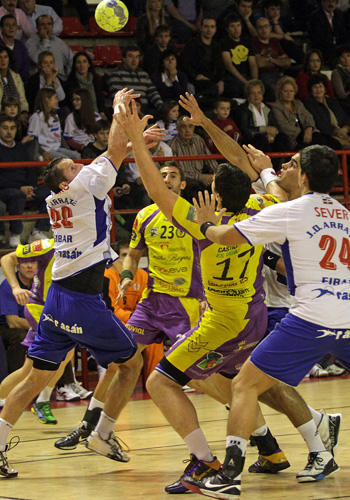CHRISTOFFER RAMBO PRESENTANDO EN VALLADOLID, MA�ANA EN ZARAGOZA PRESENTACION DE MASACHS