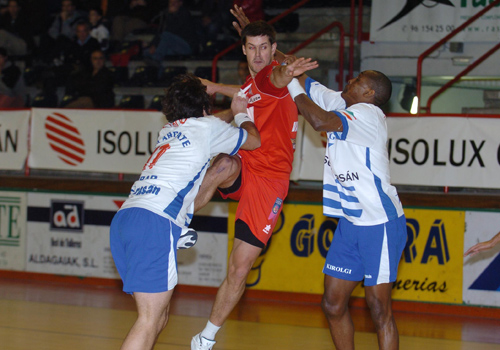 BUEN AMBIENTE DE BALONMANO EN ANTEQUERA