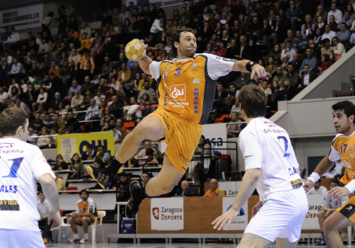 EL CAI BM. ARAGON INCORPORA AL EXTREMO DERECHO IVAN MARKOVSKI