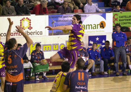 EL CAI BM ARAGON SE ENFRENTA MA�ANA AL FRAIKIN BM GRANOLLERS