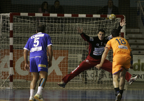 EL CAI BM ARAGON ARROLLA AL FRAIKIN  BM GRANOLLERS