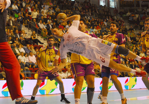 KEYMARE ALMERIA SE LA JUEGA CONTRA UN RIVAL DIRECTO