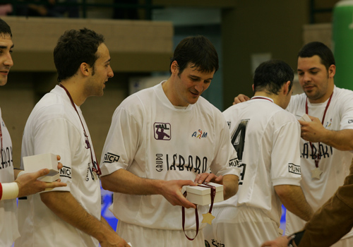 CURSO DE GESTI�N PARA CLUBES DEPORTIVOS PROFESIONALES