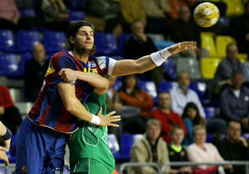 EL TEKA REGRESA A LA COMPETICION Y RECIBE AL ANTEQUERA