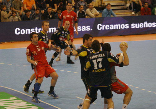 TODOS MENOS METLICIC, STERBIK, Y CHEMA ESTAN EN GUMMERSBACH