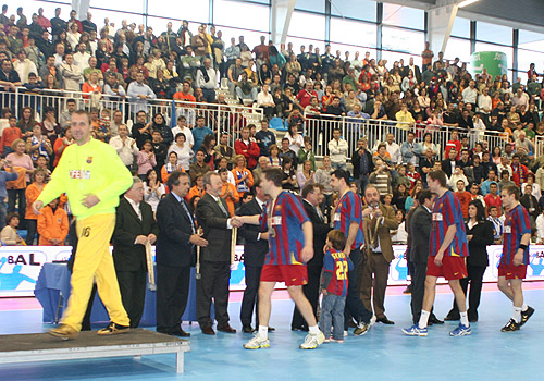 EL BM VALLADOLID VISITA LAS CORTES DE CASTILLA Y LEON