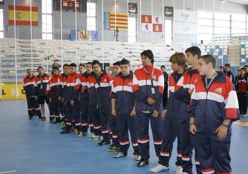 EL TEKA CANTABRIA RECIBE AL LIDER