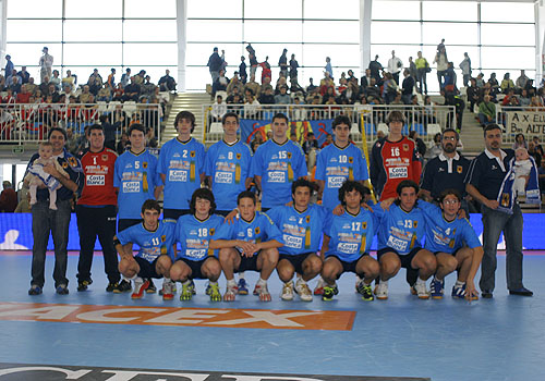 EL BM ANTEQUERA NO PUDO CON EL PORTLAND