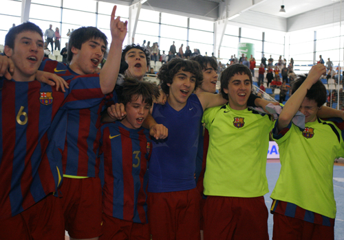 LUISFE Y MOYA CON LA SELECCION JUNIOR