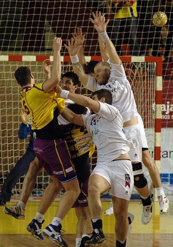 EL ARRATE SE METE EN LA SEMIFINAL CON UNA GRAN SEGUNDA PARTE