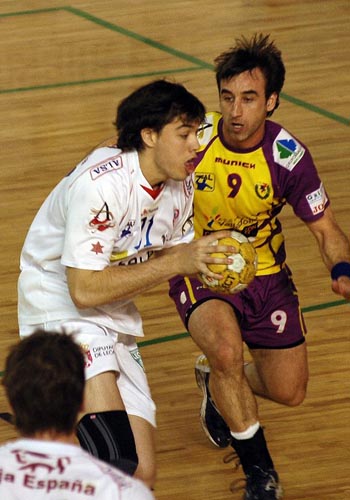 LAS JOVENES PROVENES PROMESAS DEL BALONMANO SE CITAN EN ZARAGOZA