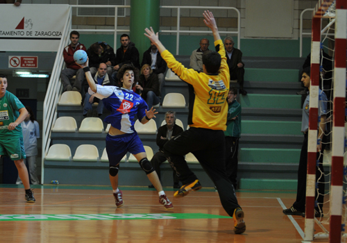 KEYMARE ALMERIA BUSCA DOS PUNTOS VITALES ANTE NATURHOUSE
