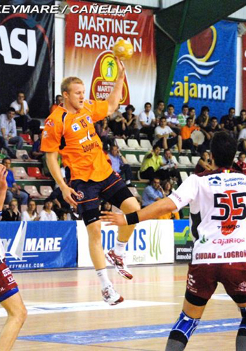 TEKA SALVA OTRA FINAL Y SE AFERRA A LA SALVACION