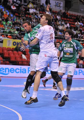 TODOS CON EL TEKA RUMBO A LE�N