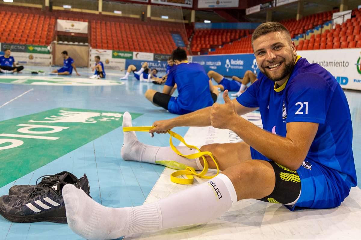 Los Gladiadores Azules inician su pretemporada con dos caras nuevas