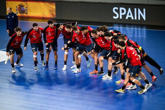 Espa�a conquista el Mundial Juvenil por primera vez en su historia