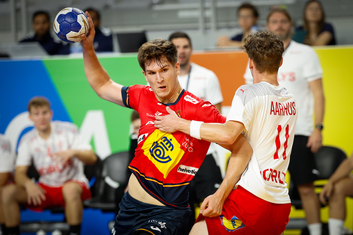 Espa�a conquista el Mundial Juvenil por primera vez en su historia