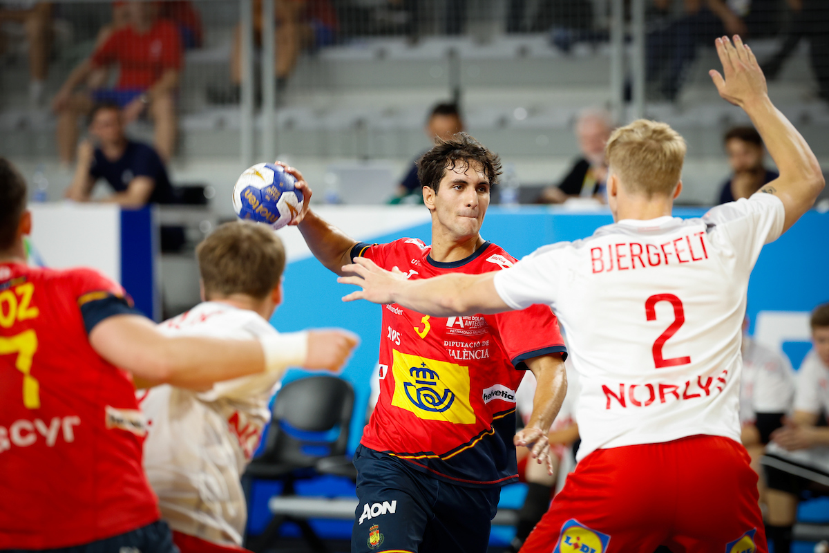 Espa�a conquista el Mundial Juvenil por primera vez en su historia